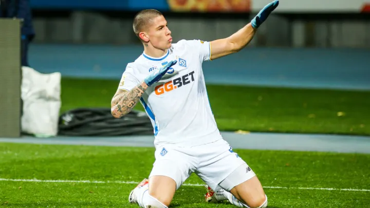 «Я б, напевно, не підписував контракт»: Попов розкрив деталі продовження угоди з Динамо – відверте зізнання