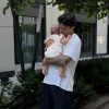 Шапаренко з маленькою донечкою на руках: дружина хавбека Динамо показала зворушливе фото