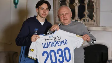 Шапаренко продовжив контракт з Динамо: на рішення хавбека вплинула розмова з Суркісом