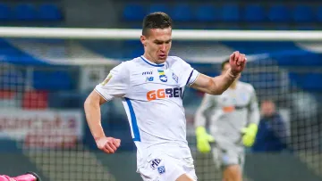 Шок для Динамо: основний гравець киян травмувався на рівному місці на 5-й хвилині матчу з Ноа