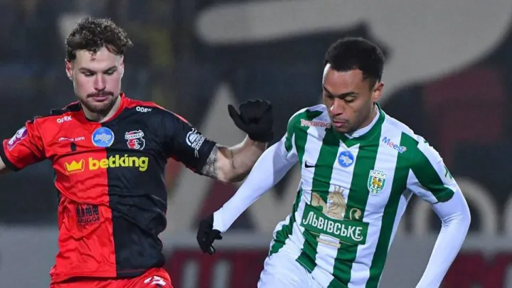 Верес продовжив безпрограшну серію у матчі з Карпатами: Лупашко та Шандрук відзначилися ювілеями