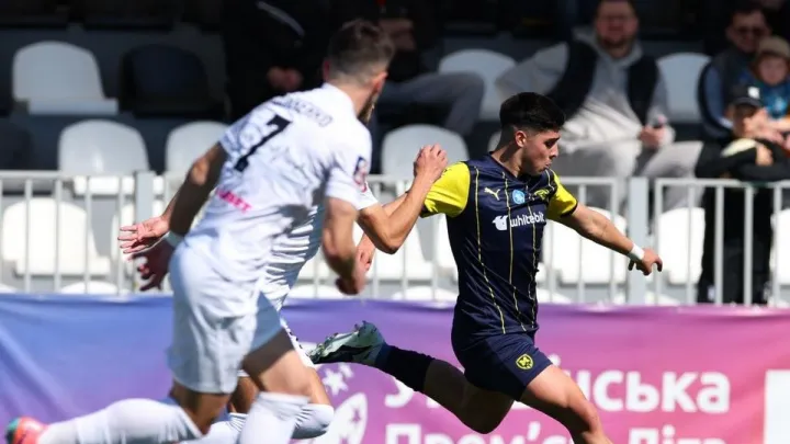 Зіркові гості не побачили голів: Колос та Металіст 1925 поділили очки на очах у Світоліної та Стаховського