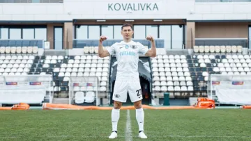 Легенда Шахтаря впевнений, що 36-річний Степаненко ще пофеєрить в УПЛ за Колос: «І в роздягальні, і на полі»