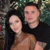 «Це вже потужно‎»: дружина відомого українського футболіста показала фото топлес