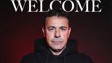 Іспанець з Барселони став новим тренером Кривбаса: хто поповнив штаб Патріка ван Леувена