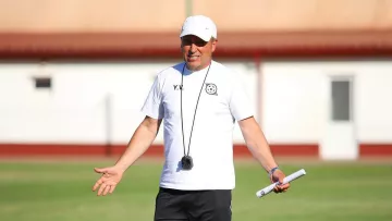 «Всю команду не поміняєш, краще змінити тренера»: Вернидуб натякнув на свою відставку з Кривбасу