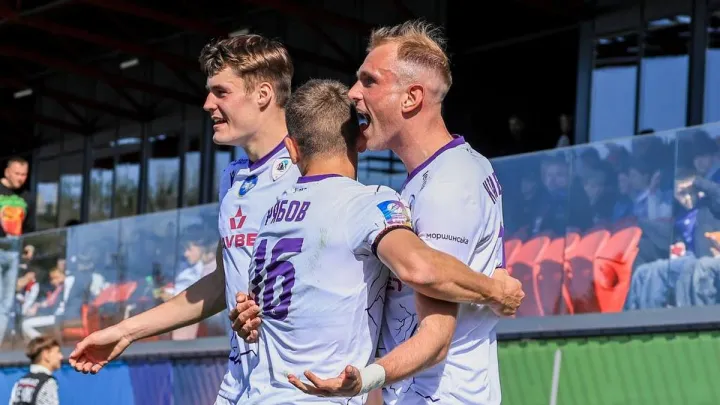 ЛНЗ продовжує лідирувати, Карпати зупинили Динамо: результати 22-го туру УПЛ і турнірна таблиця