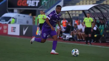 «Можливо, спілкується безпосередньо»: гендиректор ЛНЗ різко відреагував на чутки щодо прощання з легіонером