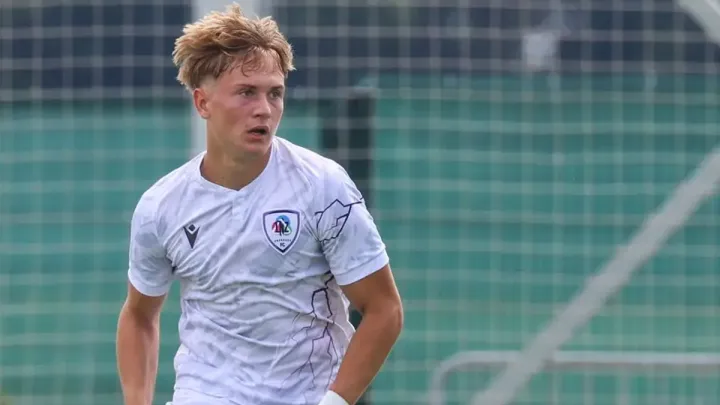 «Благодарний» трансфер: колишній директор ЛНЗ переманив вихованця клубу в Латвію