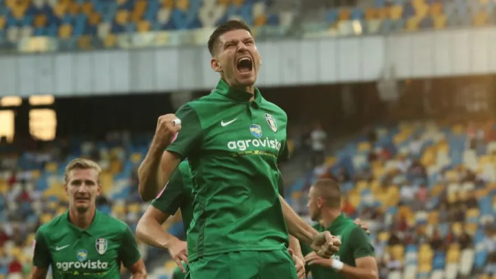 Легенда УПЛ подав позов на свій нинішній клуб: що не сподобалося півзахиснику