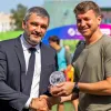 Президент УПЛ вручив нагороду найкращому тренеру минулого сезону: хто отримав трофей