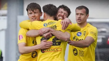 Перша ліга відкрила весну: Буковина обіграла Вікторію, Нива Т не зуміла перемогти в першому матчі Дулуба