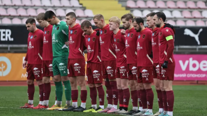 Фенікс-Маріуполь не розраховує відразу на шістьох футболістів: чи загрожує звільнення тренеру Фещуку