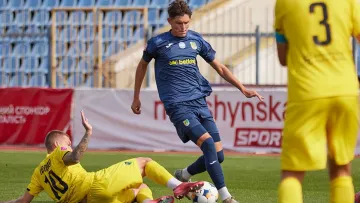 Брат мера Івано-Франківська отримав жовту картку в Першій лізі: що сталося