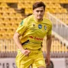 Цікавилися за кордоном, але залишився в Україні: захисник Савчук знайшов собі нову команду