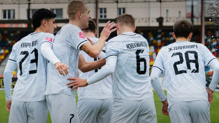 Матчем Нива (Т) – ЮКСА закінчився 15-й тур Першої ліги: результати всіх поєдинків і турнірна таблиця