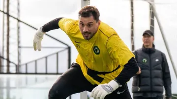 «У нас проста позиція тренера»: Чоботенко сказав, чи ображається Бущан на статус запасного воротаря Полісся