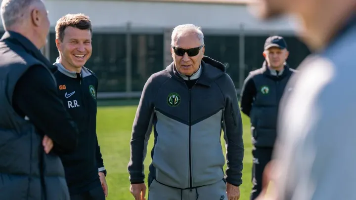 «Президент разом зі зграєю»: президент Полісся Буткевич приїхав до Іспанії, де перебуває команда Ротаня