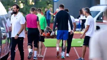 Травма хавбека Полісся Назаренка: спортивний лікар назвав вражаючі терміни відновлення гравця Калитвинцева