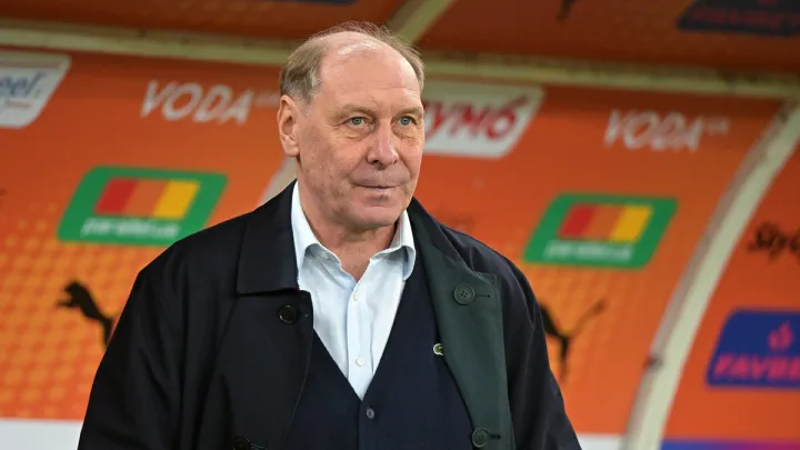 «Актор з ліцензією»: журналіст сказав, в якому клубі УПЛ головний тренер не керує командою і є лише на матчах