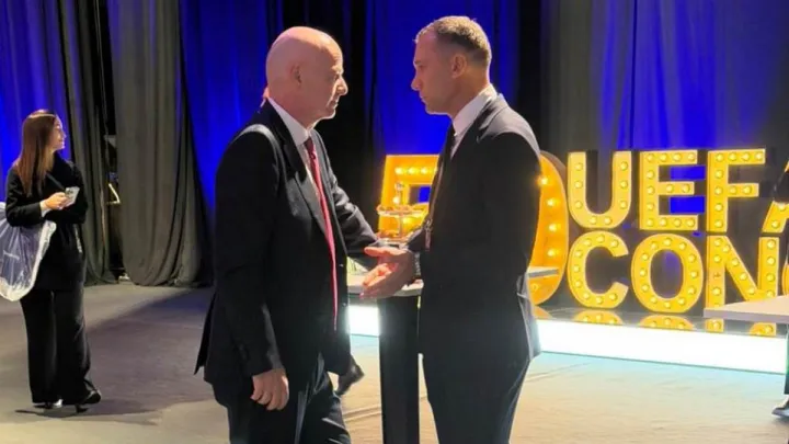 Шевченко провів важливу розмову з Інфантіно: голова УАФ озвучив категоричну вимогу щодо росіян