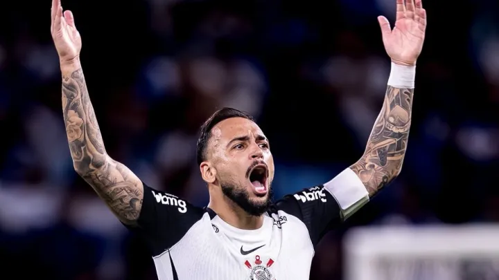 Шахтар ухвалив остаточне рішення щодо Майкона: який план узгодили донеччани і Корінтіанс стосовно півзахисника