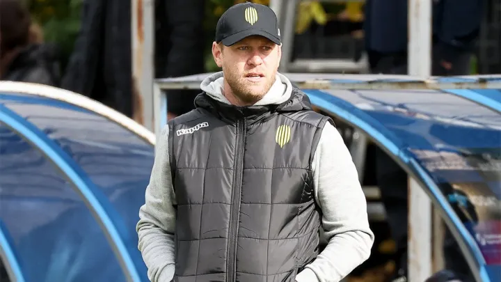 Рух чекають кадрові зміни: львівський клуб оголосив про відхід головного тренера