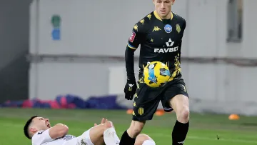 «А якби він зламав йому кадика?»: ексарбітр сказав, якого гравця можна було вилучити в матчі Рух – Полісся