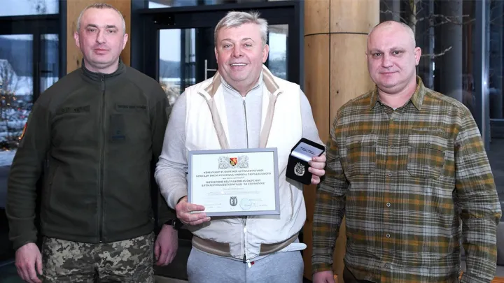Козловський отримав нагороду від одного з підрозділів ЗСУ: за що відзначили засновника Руху