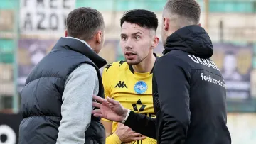 Що спровокувало сутичку в дербі між Карпатами та Рухом? Вацко знає відповідь