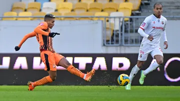 Шахтар врятував іменинник: «‎гірники» з дебютантом обіграли Верес і відірвалися від ЛНЗ у таблиці УПЛ