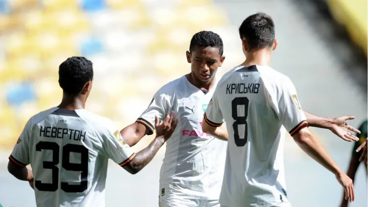 Слідкують скаути Роми та Атлетіко: журналіст назвав футболіста Шахтаря, який може опинитися в топ-клубі Європи