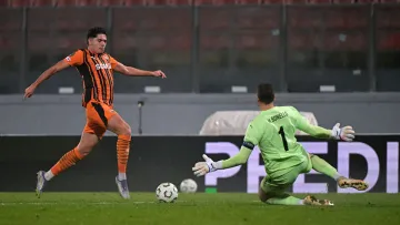 «Через поле було важко завершувати атаки»: форвард Шахтаря оцінив чергову перемогу донеччан в Лізі конференцій