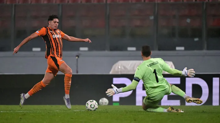 «Через поле було важко завершувати атаки»: форвард Шахтаря оцінив чергову перемогу донеччан в Лізі конференцій