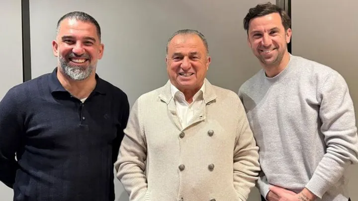 До Шахтаря завітав легендарний тренер перед матчем плей-оф Ліги конференцій: хто зустрівся з Тураном та Срною