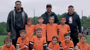 Новітнє обладнання, безпечне поле та 250 дітей: Шахтар з легендою УПЛ відкриє футбольну школу