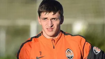 Відомий український нападник згадав, як покинув Динамо заради Шахтаря: до справи причетний ван Леувен