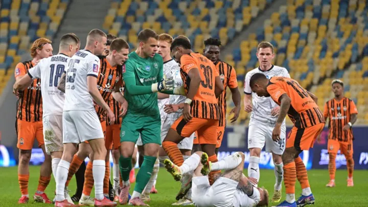 Бартулович незадоволений роботою арбітра Романова у грі Шахтар – Металіст 1925: «Такі вирішують долю матчу»