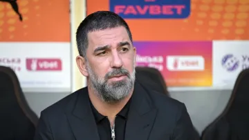 «Найгірший день відтоді, як я почав працювати головним тренером»: реакція Турана на розгром Шахтаря від ЛНЗ