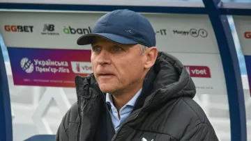 «Хлопці пішли на перерву, а їх повернули на пенальті»: Скрипник порівняв скандальний епізод УПЛ з Бундеслігою