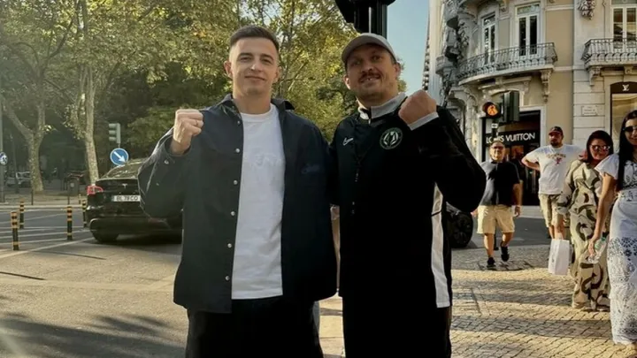 «Радий знайомству»: голкіпер збірної України зустрівся з Усиком на вулицях Лісабону