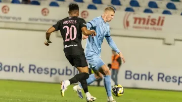 «Хтось вирішив на цьому хайпонути»: Бескоровайний відреагував на чутки про бійку з наставником Сумгаїта