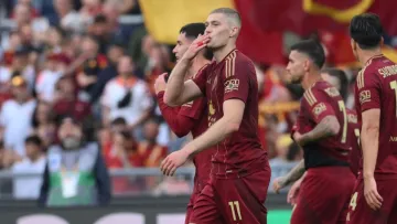 Довбик не залишиться в Ромі на наступний сезон? Форвард збірної України може змінити прописку