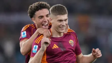 Довбик залишиться в Ромі: головний претендент на трансфер форварда збірної України не поспішає з підписанням