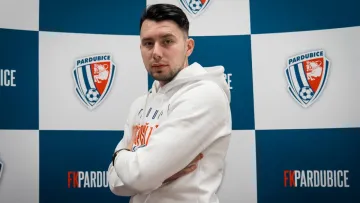 «Сподобались амбіції клубу»: Слюбик розкрив причини переходу з Руха в Пардубіце