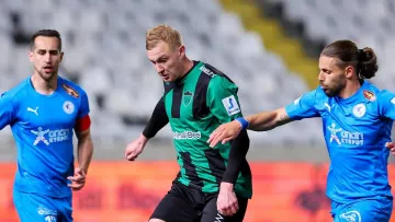 Заміна в перерві та розгромний рахунок: як Коваленко з Олімпіакосом зганьбилися проти Омонії