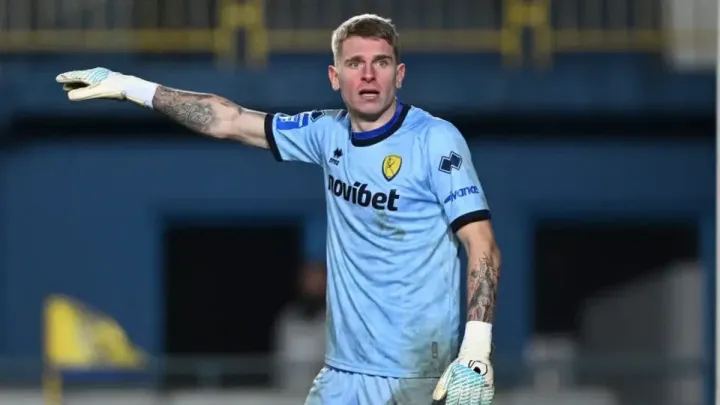 «Важкий дебют для мене»: Кучеренко відреагував на розгром від ПАОКа у першому матчі за Панетолікос