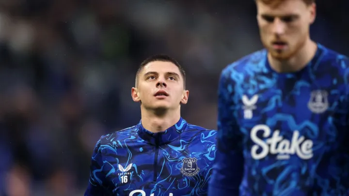 «‎Нікому цю історію не казав»: Миколенко розповів про номер, під яким грає в Евертоні