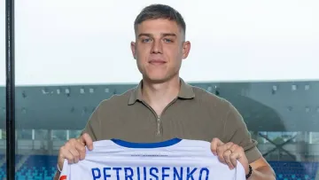 «‎Приходь до нас і будь місцевою зіркою»: український хавбек розкрив подробиці розмови зі спортдиром Осієка