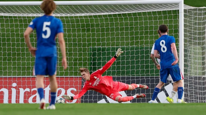 Феєрія Волошина в Реалі: український голкіпер видав топ-матч та допоміг мадридцям вибити Челсі з турніру